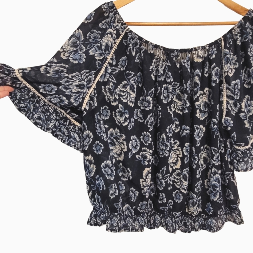 SUZY SHEIR Sheer Navy Floral Blouse (Medium)